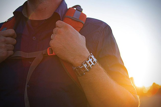 Leatherman-Tread-Wearable-Multi-Tool-3