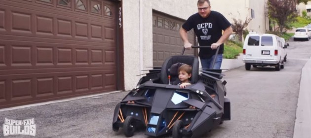 ils-creent-une-epoustouflante-poussette-en-forme-de-batmobile-une-890x395_c