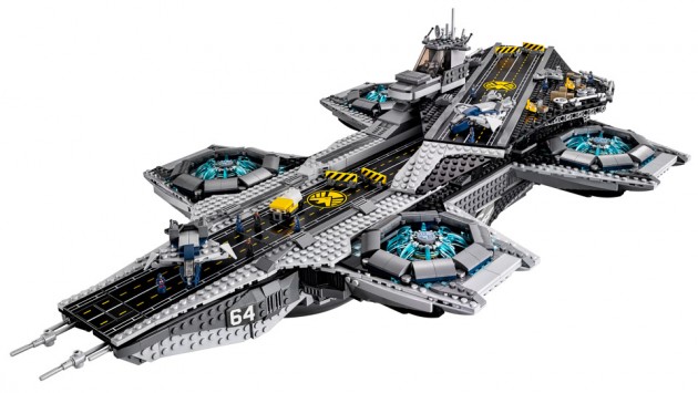 lego_avengers_shield_helicarrier_1