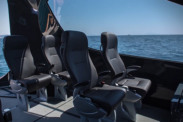 Jet-Capsule-Reptile-Mini-Yacht-4