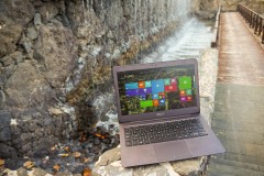 Asus UX305-24