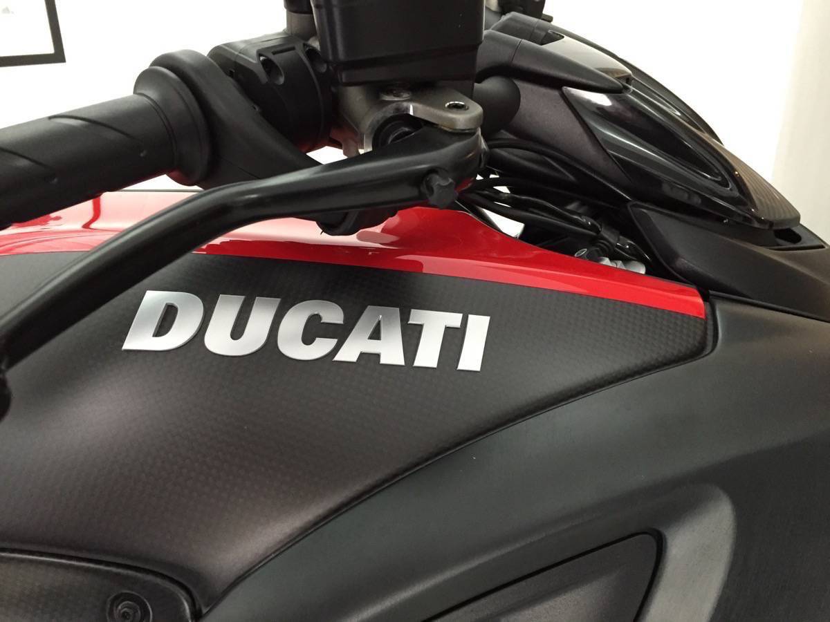 Ducati_Diavel_03