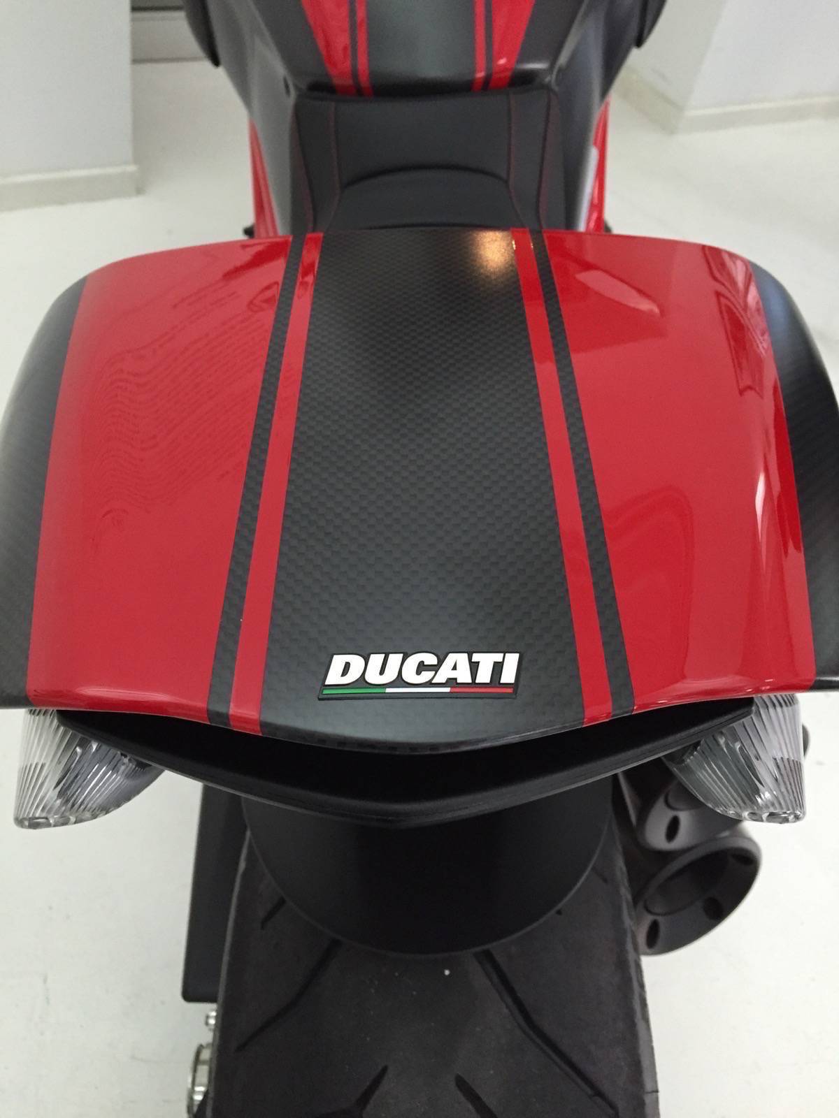Ducati_Diavel_08