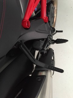 Ducati_Diavel_10