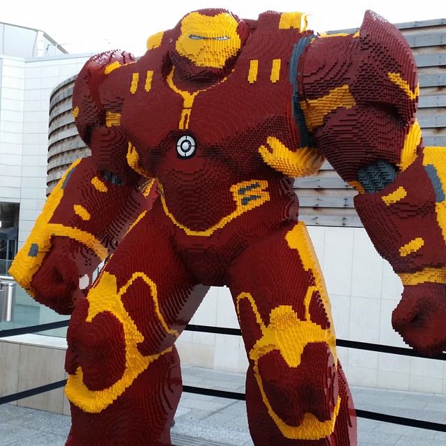 hulkbuster-lego-1