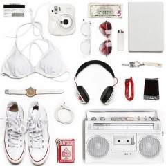 Grind_2015_Grind Campaign_Collection Shot_Instagram_Tease_White Black Red_S5GRHT-472