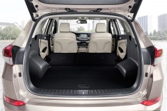 All-New-Tucson-Interior-White-Sand-8