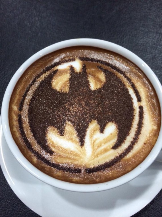 1_1_11_restaurant-officiel-comics-malaisie-gotham-madness-latte