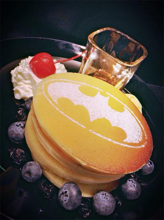 1_1_15_restaurant-officiel-comics-malaisie-batman-pancakes