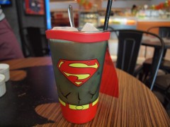 1_1_17_restaurant-officiel-comics-malaisie-superman-juice