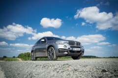 BMW-X6-M50D-17
