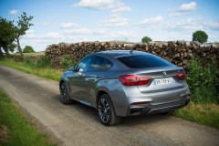 BMW-X6-M50D-26