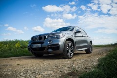 BMW-X6-M50D-30