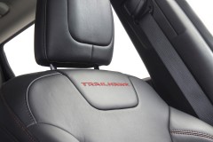 Making its debut on March 3 at the 2014 Geneva International Motor Show is the all-new Jeep Cherokee Trailhawk model available in the 3.2L automatic. The standard off-road package is Trail Rated based on Jeep brand’s 5 Performance Test Categories: Articulation, Water Fording, Traction, Ground Clearance and Maneuverability.