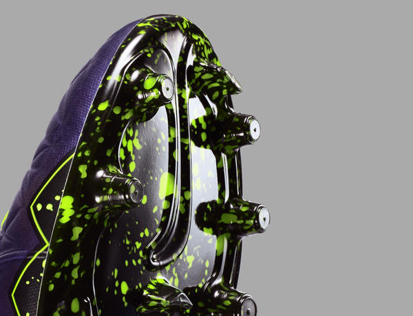 Nike-Football-Soccer_ELECTRO_FLARE_HYPERVENOM_PHANTOM_II_FG_G_PREM_native_600