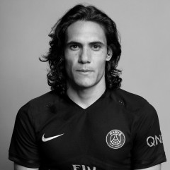 PSG_DarkLight-Cavani01-0011_original_native_1600