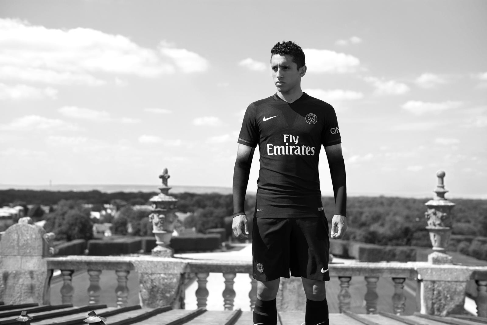 PSG_DarkLight-GroupShot-0182_Marquinhos_native_1600