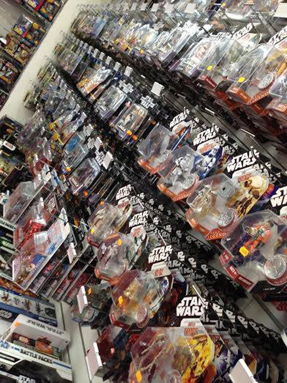 2_1_6_boutique-star-wars-paris