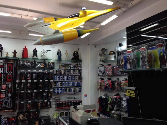 2_1_8_boutique-star-wars-paris