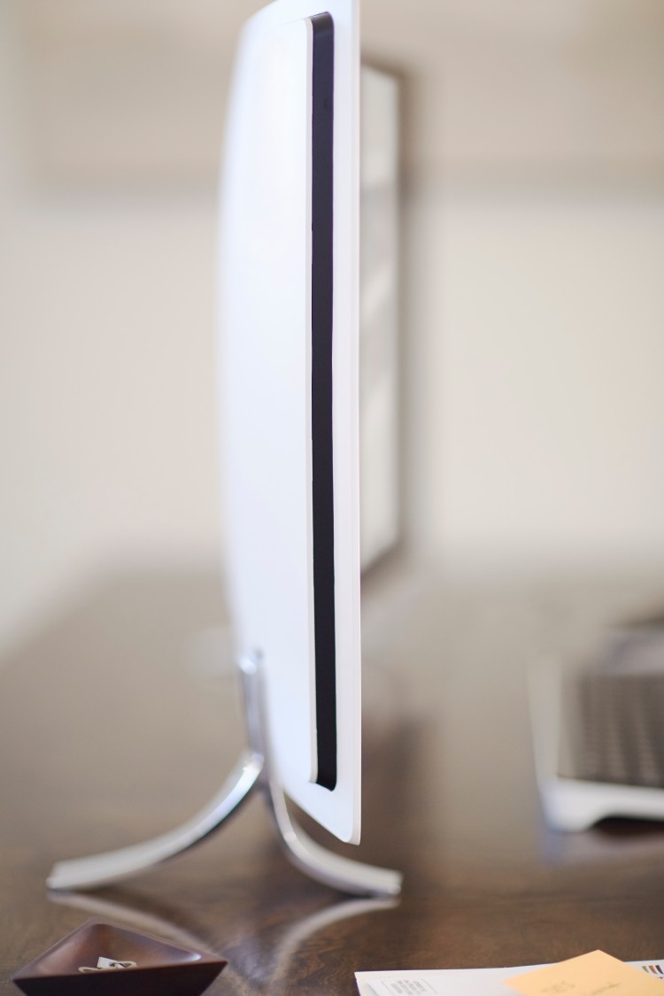 HP ENVY Curved All-in-One_profile_lifestyle