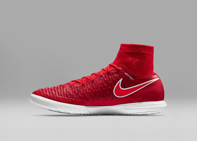Nike-Football-Soccer_NFX_STREET_MAGISTAX_PROXIMO_IC_C_PREM_46307