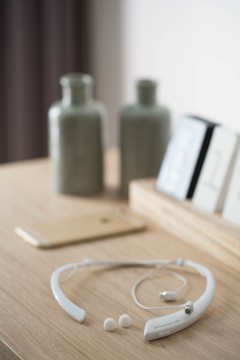 neckmaster visuel nature morte blanc