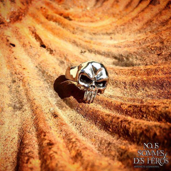 1_1_3_createur-sublimes-bijoux-rend-hommage-aux-personnages-pop-culture