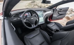 2015-Tesla-Model-S-P85D-131-876x535