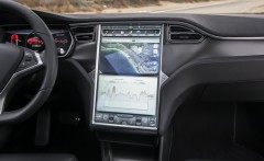 2015-Tesla-Model-S-P85D-137-876x535