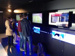Play 7