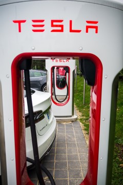 Tesla-6