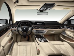 P90185615_highRes_the-new-bmw-7-series