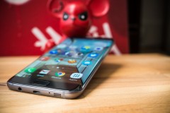 Samsung Galaxy S7 Edge-2