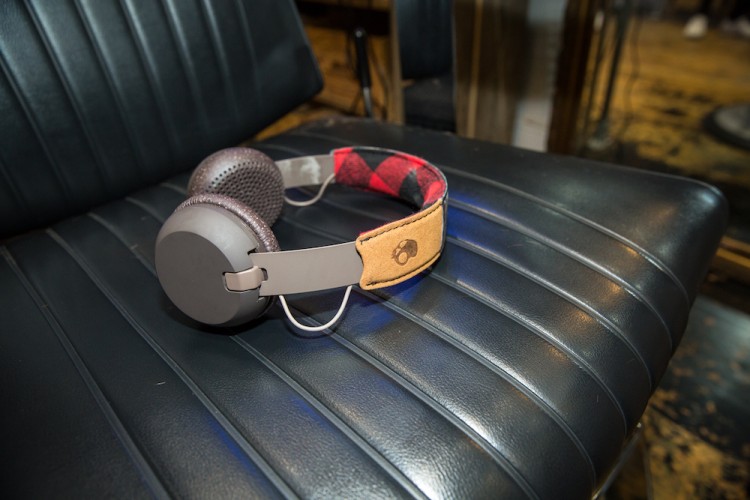 Grind Wireless_2016_Tan Camo Brown_S5GBJW-558_4U7A9343