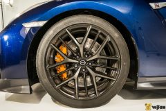 Nissan-GTR-2017-16