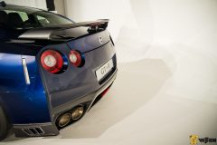 Nissan-GTR-2017-22