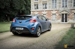 Hyundai-Veloster-Turbo-14
