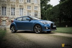 Hyundai-Veloster-Turbo-8