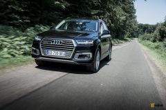 AudiQ7etronquattro-16