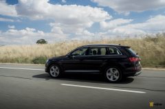 AudiQ7etronquattro-24