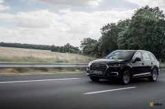 AudiQ7etronquattro-28