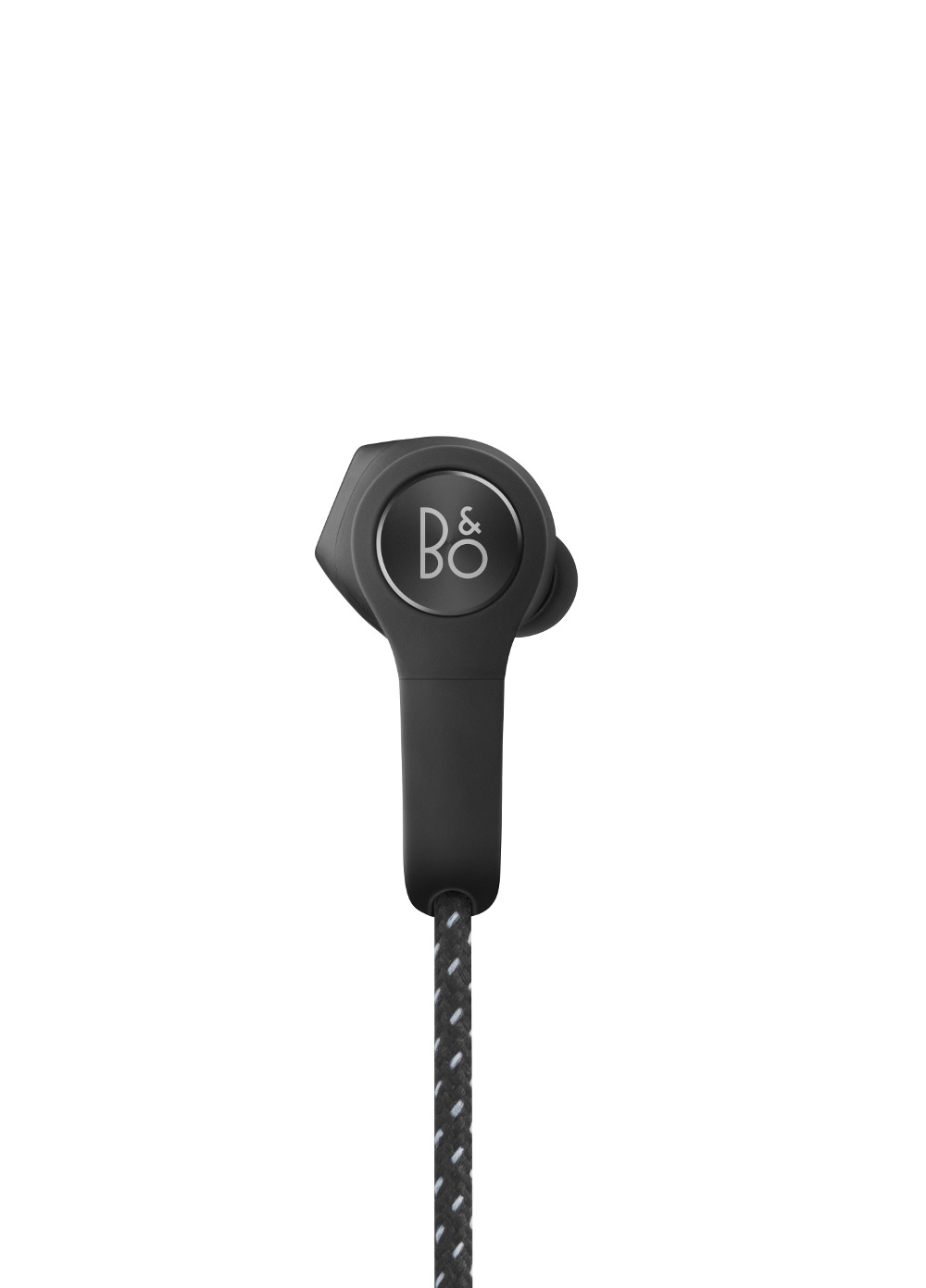 B&O_H5_Black_Frontblack_white_Bg_2