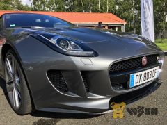 Jaguar_F-TYPE_12