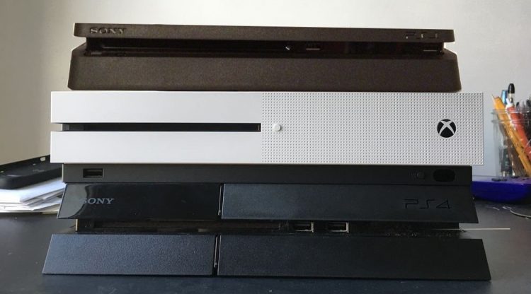 PS4 Slim - XBox One S - PS4 Fat