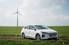 hyundai-ioniq-16