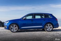 Audi-SQ7-W3SH-2
