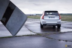 Volvo-XC90-W3SH-16