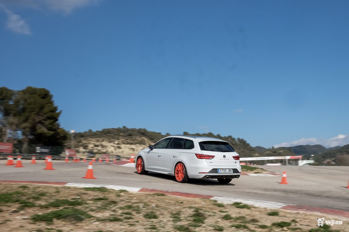 SEAT-Leon-CUPRA-28
