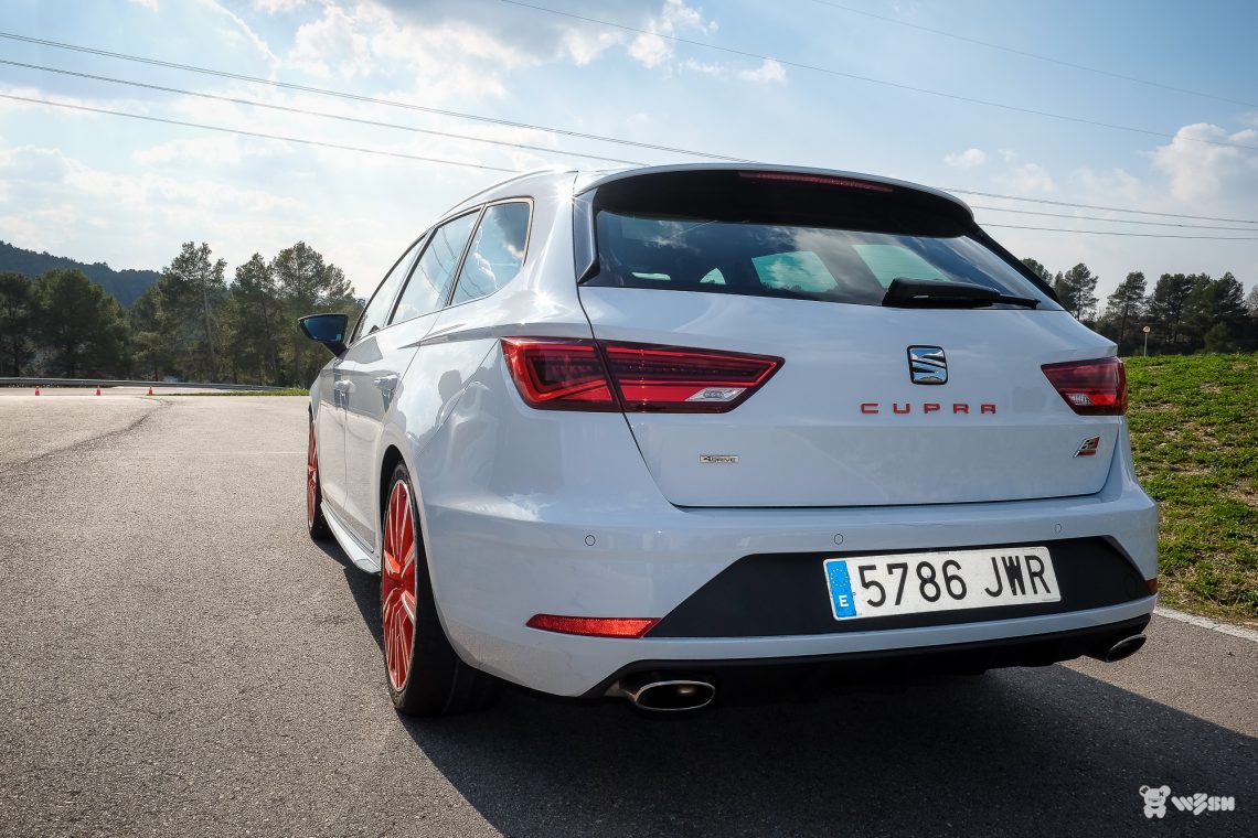 SEAT-Leon-CUPRA-34