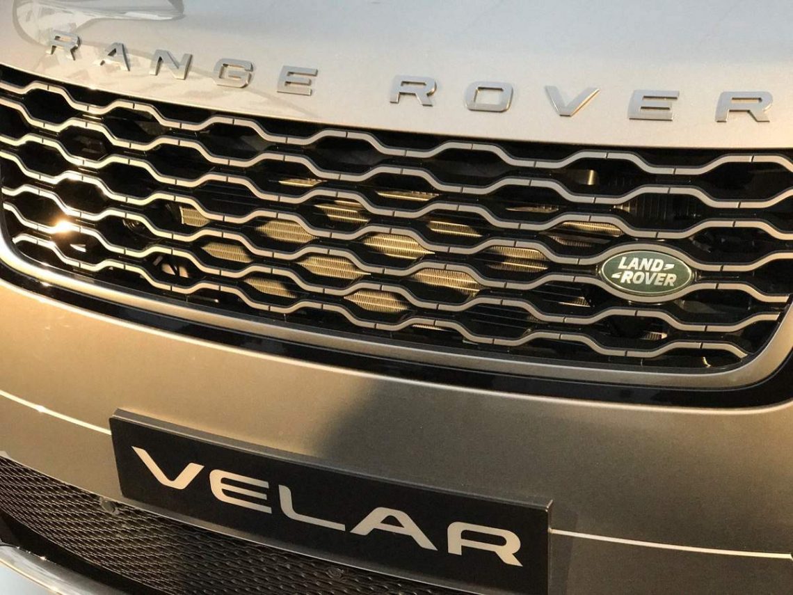 Range-Rover_Velar_25